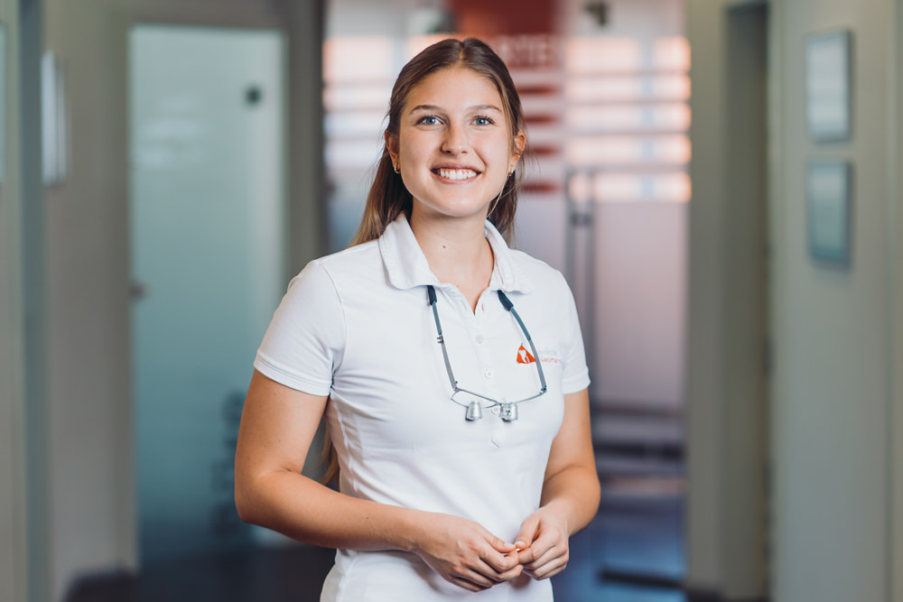 Zahnarzt Dr. Susanne Niepmann, Prien, Ganzheitliche Zahnmedizin, Applied Kinesiolgy, Diagnostische Muskeltests